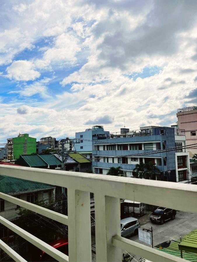 Airo Suites Makati Pasay Kültér fotó