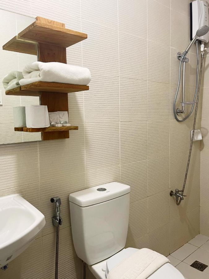 Airo Suites Makati Pasay Kültér fotó